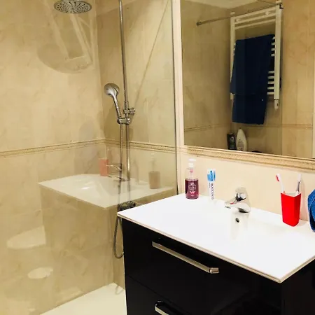 Carrer Riu Seta Appartement *
